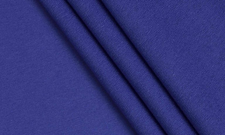 Mittelblau