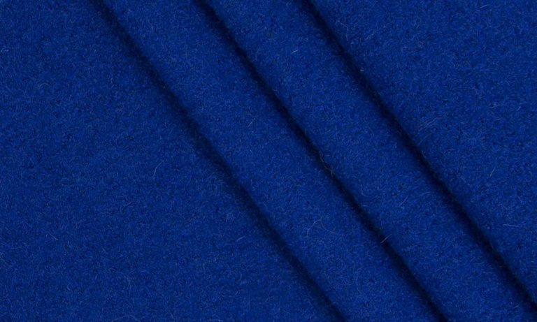 Mittelblau