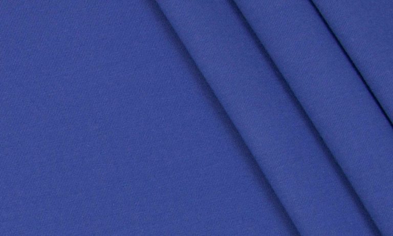 Mittelblau